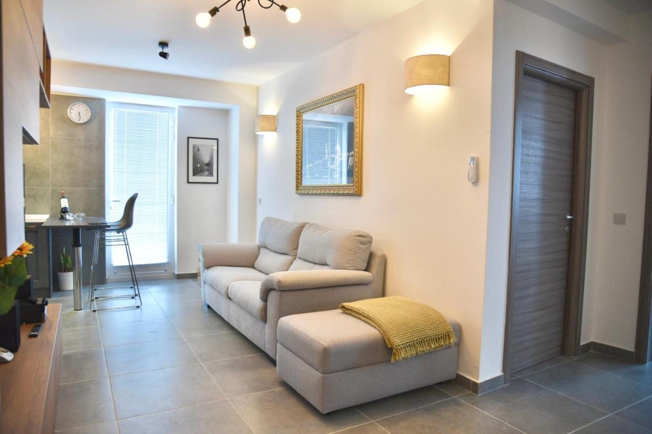 Bright & Modern 2-Bedroom, 4Th Floor Apartment In Gzira, Malta Экстерьер фото