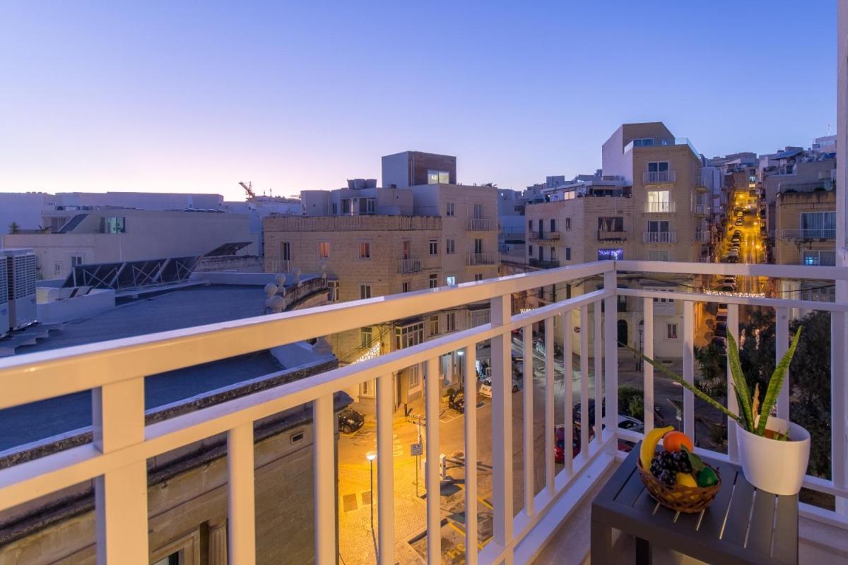 Bright & Modern 2-Bedroom, 4Th Floor Apartment In Gzira, Malta Экстерьер фото